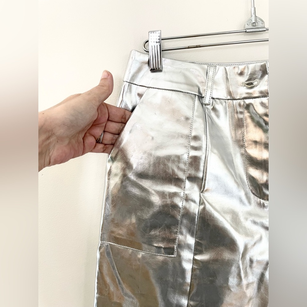 4TH and RECKLESS Silver metallic pants 4 - Picture 4 of 4